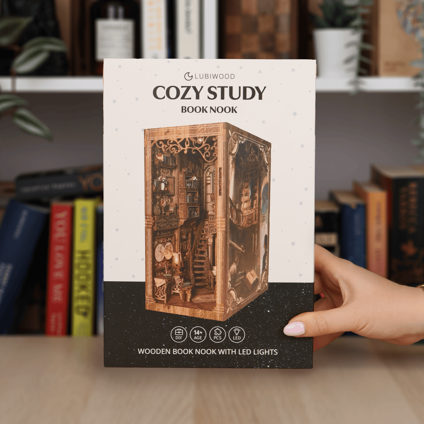 Cozy Study Book Nook - Lubiwood UK