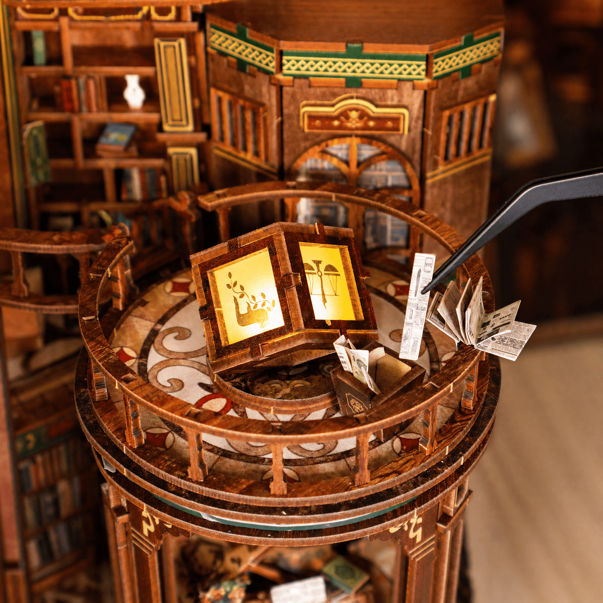 Grand Balcony Book Nook - Lubiwood UK