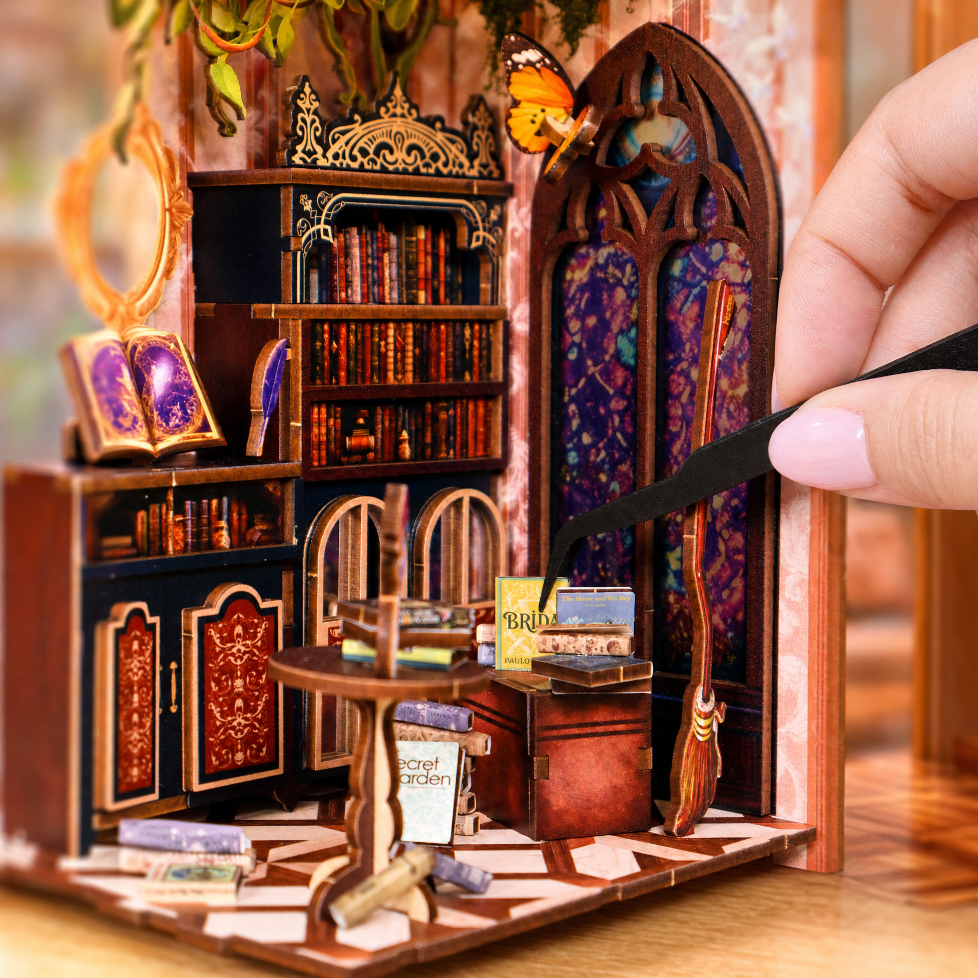 Magic Chamber Book Nook - Lubiwood UK